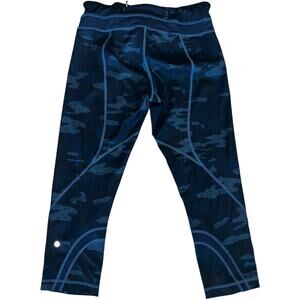 EUC Lululemon Run Inspire Crop II Leggings Oil Slick Blue Camo Women's Size 8